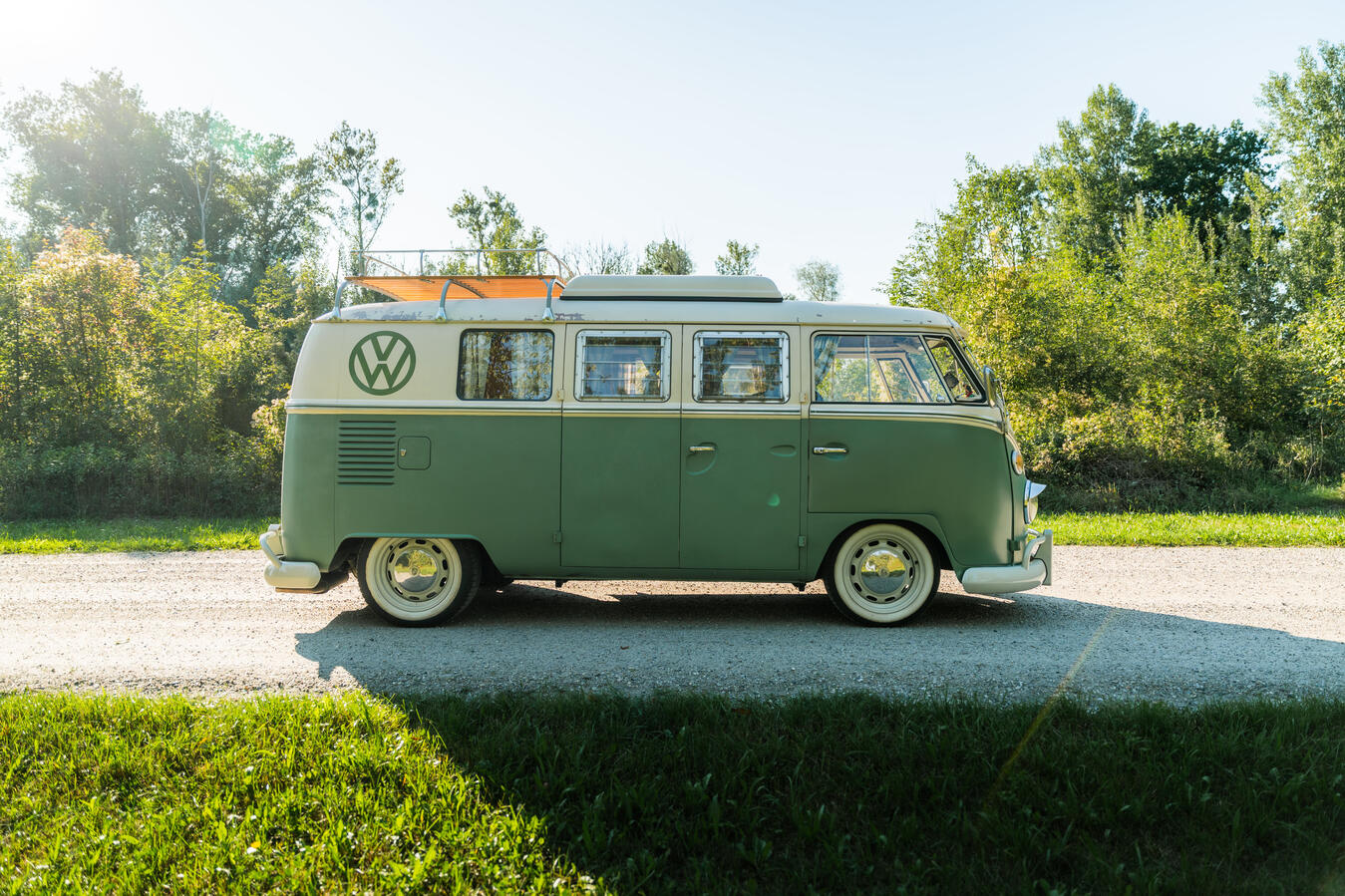 Traum Oldtimer - Mehr als nur eine Fahrt. Ein Erlebnis. VW T1 Westfalia 1966 von Traum Oldtimer in Bayern